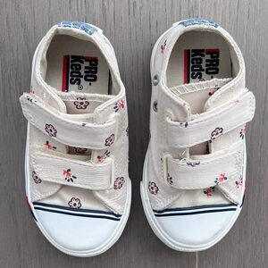 Keds Kids Floral Hook and Loop Velcro Sneakers 👟